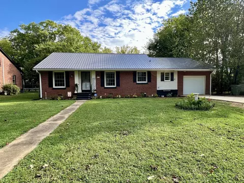 215 Frank St, Lawrenceburg, TN 38464