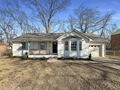 311 Marys Oak Dr, Clarksville, TN 37042