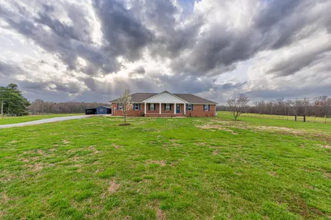 Exterior - 105 Peppertown Rd, Loretto, TN 38469 photo 4 of 13