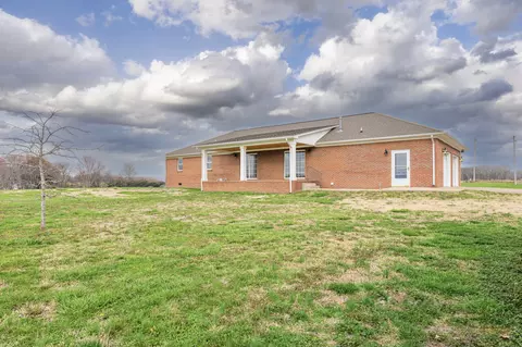 Exterior - 105 Peppertown Rd, Loretto, TN 38469 photo 9 of 13