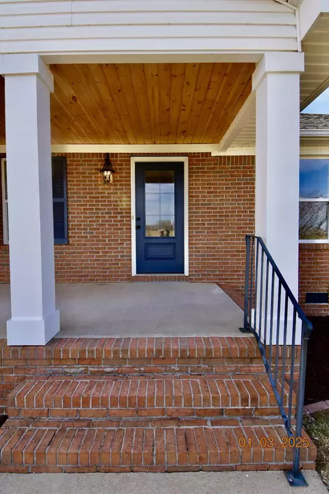 Exterior - 105 Peppertown Rd, Loretto, TN 38469 photo 6 of 13