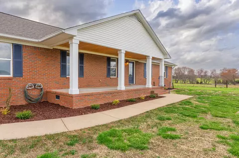 Exterior - 105 Peppertown Rd, Loretto, TN 38469 photo 5 of 13