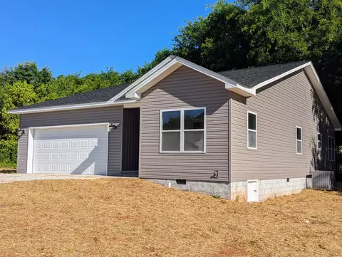126 River Ln, Delano, TN 37325