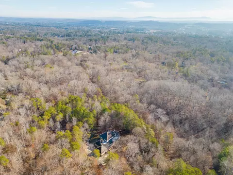 2305 Chestnut Ln, Cleveland, TN 37312