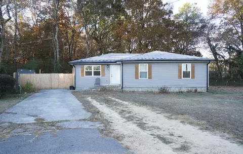 77 Glowmont Ave, Rossville, GA 30741
