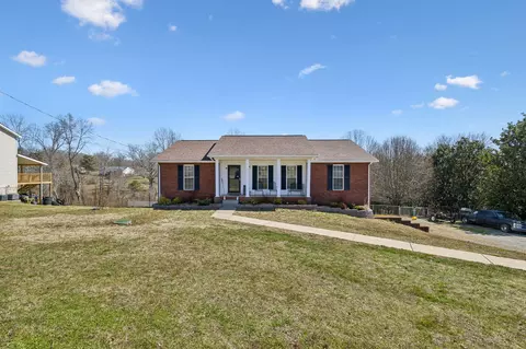 819 Blakemore Rd, Dickson, TN 37055 photo 7