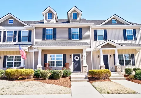 2326 New Holland Cir, Murfreesboro, TN 37128