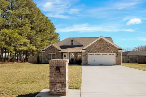 409 Bumpas Rd, Lawrenceburg, TN 38464