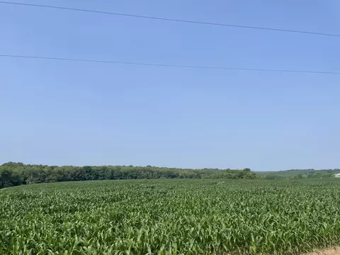 941 Nubia Rd, Westmoreland, TN 37186