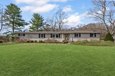 107 Harpeth Valley Rd, Nashville, TN 37221