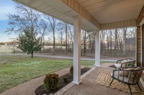 Exterior - 183 Old Jackson Hwy, Loretto, TN 38469 photo 3 of 11
