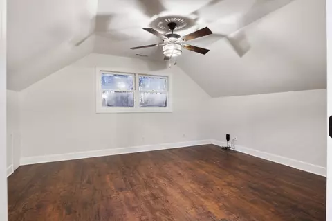 Bedroom - 183 Old Jackson Hwy, Loretto, TN 38469 photo 7 of 7