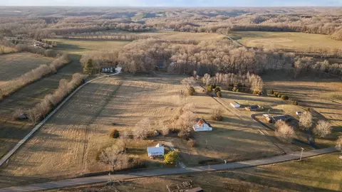View/Area - 183 Old Jackson Hwy, Loretto, TN 38469 photo 2 of 5