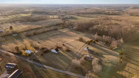 View/Area - 183 Old Jackson Hwy, Loretto, TN 38469 photo 3 of 5