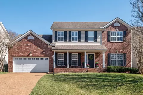 7521 Henderson Dr, Nashville, TN 37221