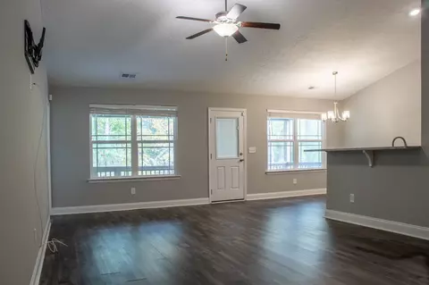 Living - 1194 Berra Dr, Springfield, TN 37172 photo 1 of 3