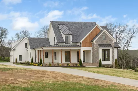 6477 Drumright Rd, College Grove, TN 37046
