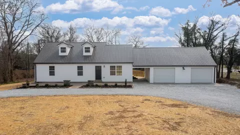 1710 Wartrace Pike, Shelbyville, TN 37160