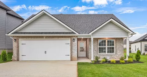 383 Kingland Ln, Clarksville, TN 37043