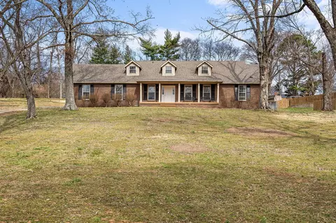 8008 Cloverland Dr, Nashville, TN 37211