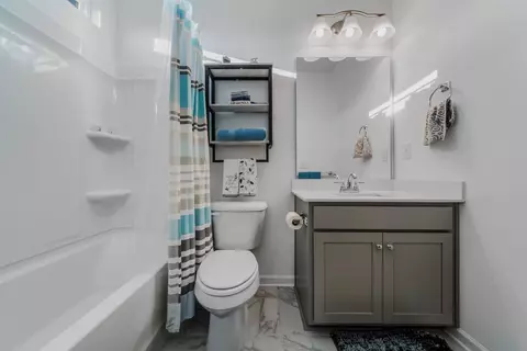 Bath - 3634 Capstone Dr, Murfreesboro, TN 37128 photo 5 of 5