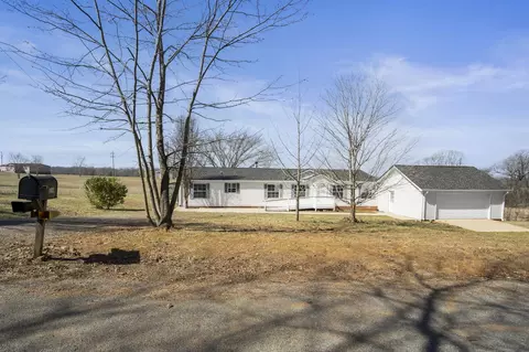 5244 Doss Rd, Springfield, TN 37172 photo 2