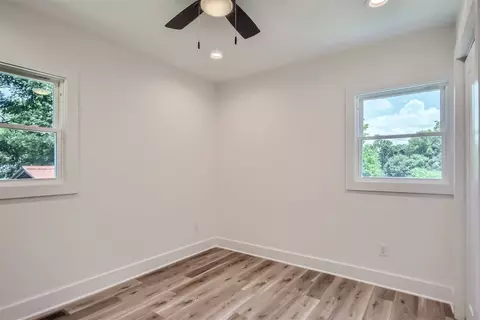 Bedroom - 313 W Walnut St, Dickson, TN 37055 photo 7 of 14