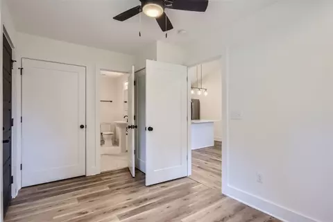 Bedroom - 313 W Walnut St, Dickson, TN 37055 photo 5 of 14