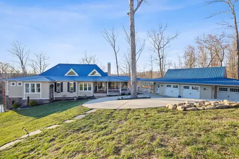 160 Waterside Dr, Ten Mile, TN 37880
