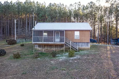862 Stewart Rd, Graysville, TN 37338