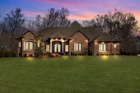 2160 Trieste Trl, Adams, TN 37010