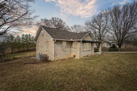 7675 E Andrew Johnson Hwy, Whitesburg, TN 37891