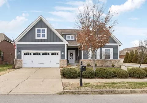 2617 Paddock Park Dr, Thompsons Station, TN 37179