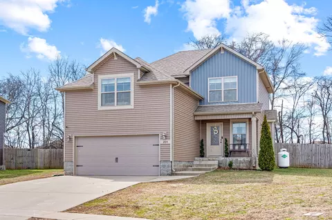 204 Sambar Dr, Clarksville, TN 37040