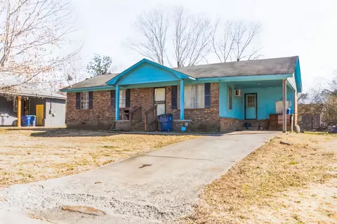 355 Lynnwood St, Somerville, TN 38068