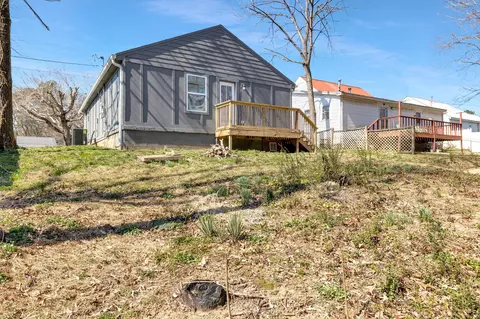 Exterior - 147 Columbia Ave, Centerville, TN 37033 photo 6 of 8