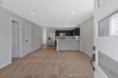 Living - 147 Columbia Ave, Centerville, TN 37033 photo 1 of 2