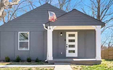 Exterior - 147 Columbia Ave, Centerville, TN 37033 photo 3 of 8