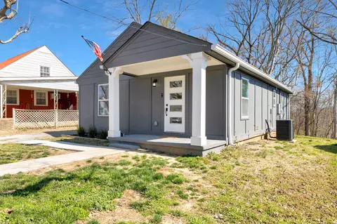 Exterior - 147 Columbia Ave, Centerville, TN 37033 photo 2 of 8
