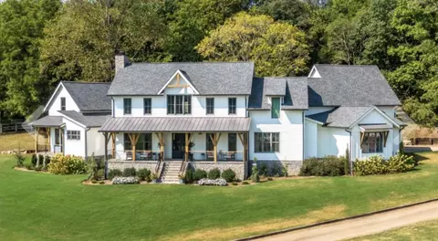 6709 Cool Springs Rd, Thompsons Station, TN 37179