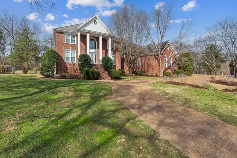 9301 Grist Mill Ct, Brentwood, TN 37027