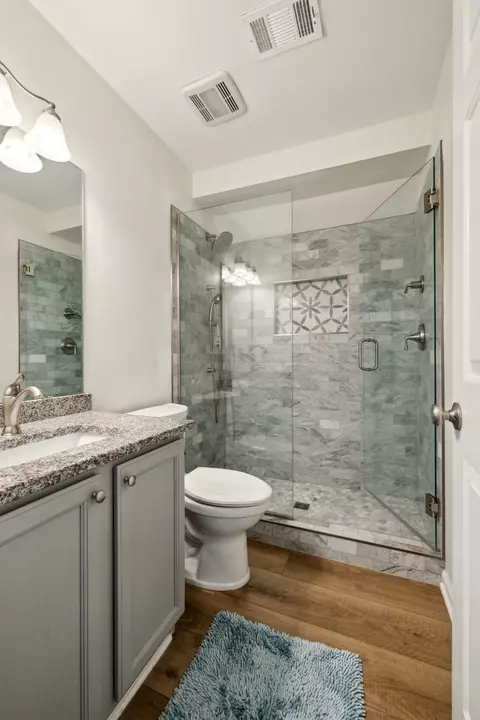 Bath - 305 Devonshire Dr, Franklin, TN 37064 photo 8 of 10