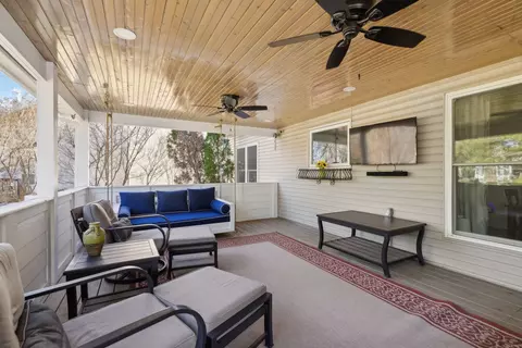 Exterior - 305 Devonshire Dr, Franklin, TN 37064 photo 9 of 15