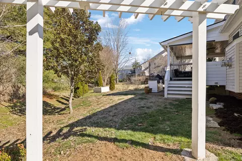Exterior - 305 Devonshire Dr, Franklin, TN 37064 photo 10 of 15