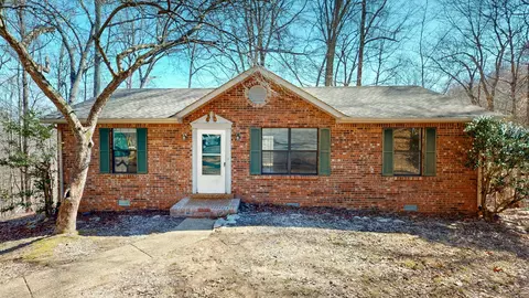 1055 Hollis Ln SE, White House, TN 37188
