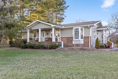 2601 Kell Rd, Signal Mountain, TN 37377