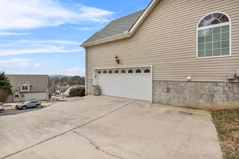 830 Windrush Loop, Chattanooga, TN 37421 photo 18