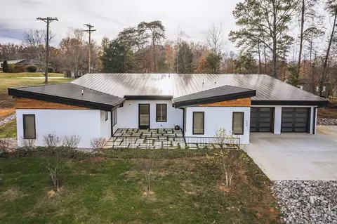 650 W 12th St, Cookeville, TN 38501