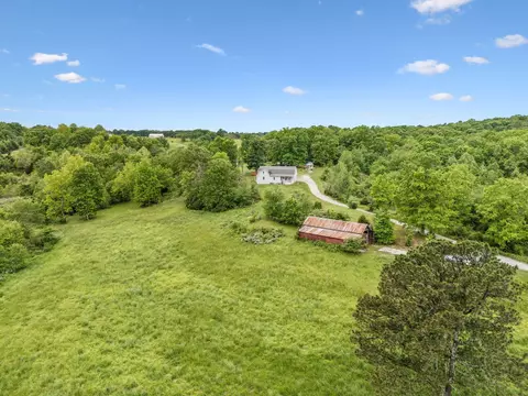 945 Sheehy Rd, Mcewen, TN 37101