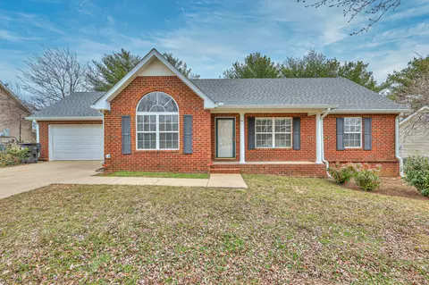 1211 Merton Dr, Murfreesboro, TN 37128
